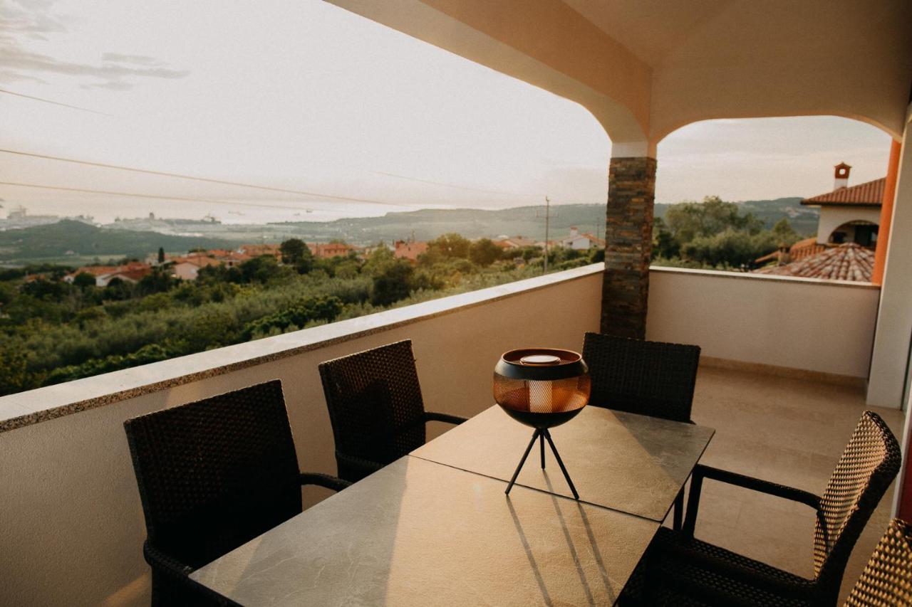 Villa Sunset Pool & Spa Apartments Zgornje Skofije Екстер'єр фото