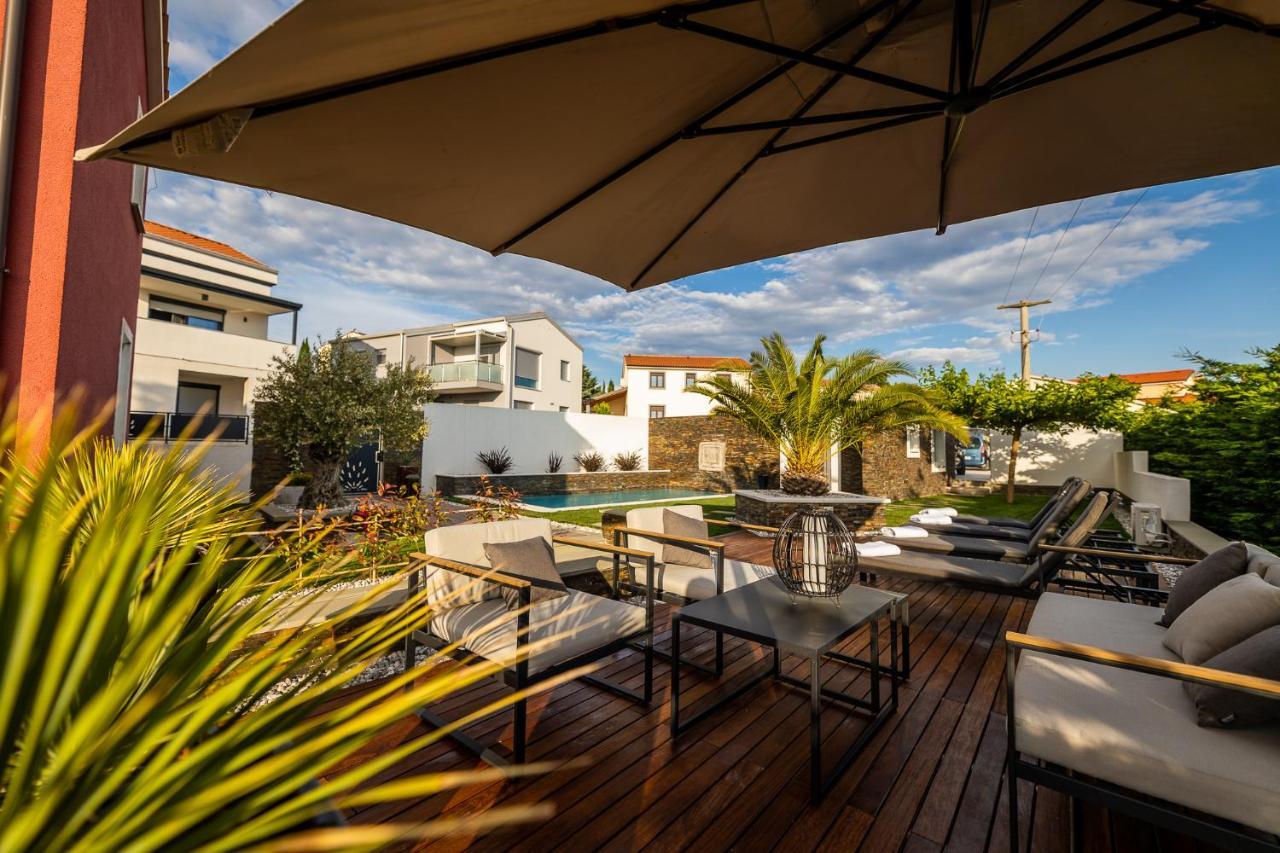 Villa Sunset Pool & Spa Apartments Zgornje Skofije Екстер'єр фото