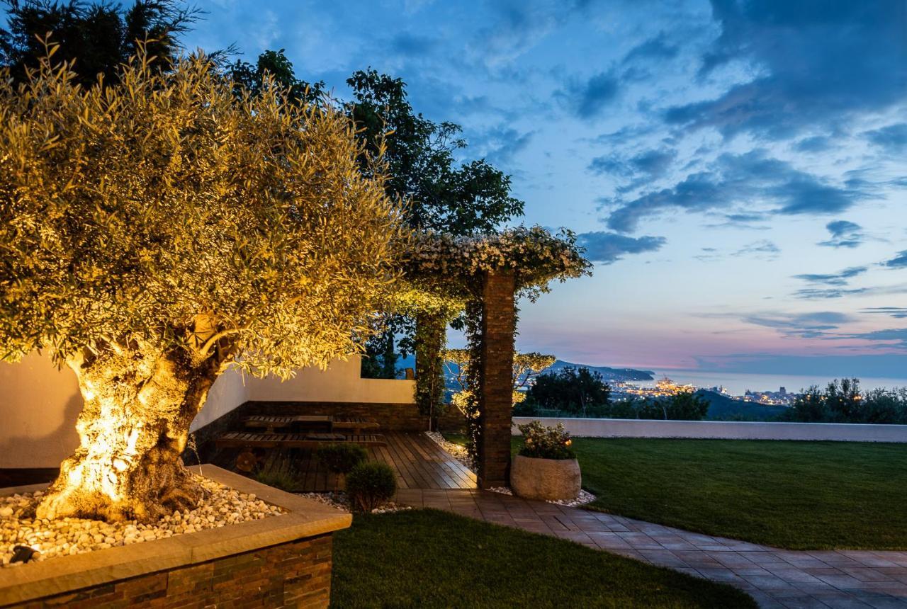Villa Sunset Pool & Spa Apartments Zgornje Skofije Екстер'єр фото