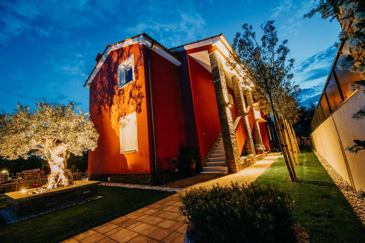 Villa Sunset Pool & Spa Apartments Zgornje Skofije Екстер'єр фото